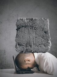 Erschlagen von der Arbeit Erschlagen von der Arbeit